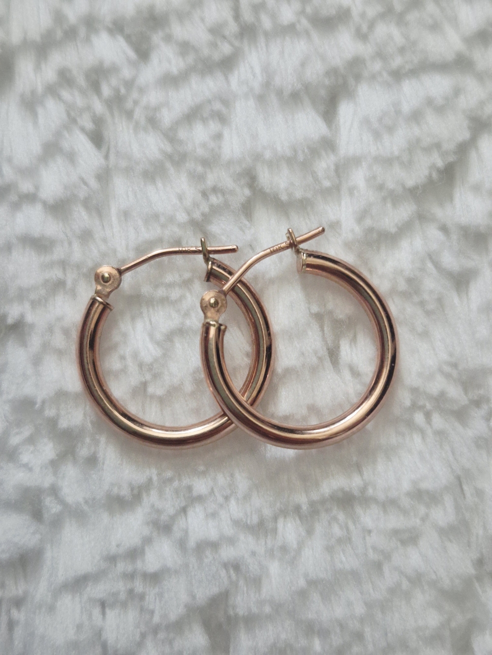 10k Rose Gold Minimalist Hoop Earrings